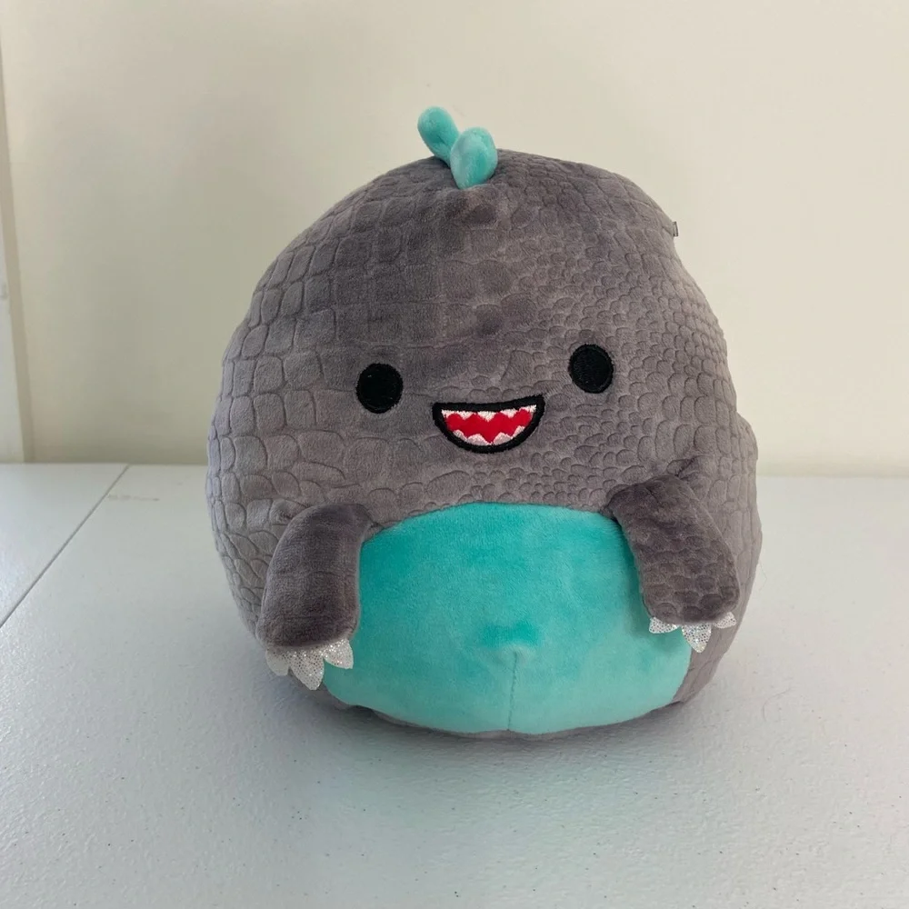 NWOT Chuey the T-Rex 9 inch Squishmallow plush‎ stuffed animal